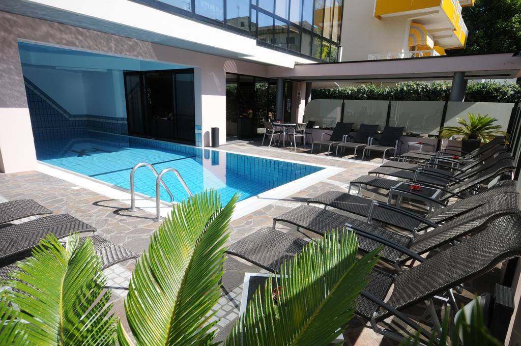 Hotel Ambassador Riccione Ngoại thất bức ảnh