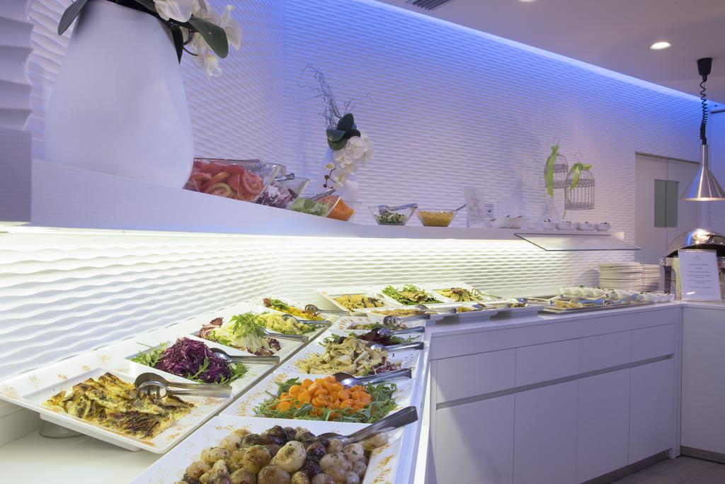 Hotel Ambassador Riccione Ngoại thất bức ảnh